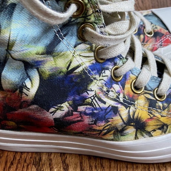 Hawaiian floral Converse All Stars Lux, hidden wedge sneakers, size 7.5. - Picture 11 of 14